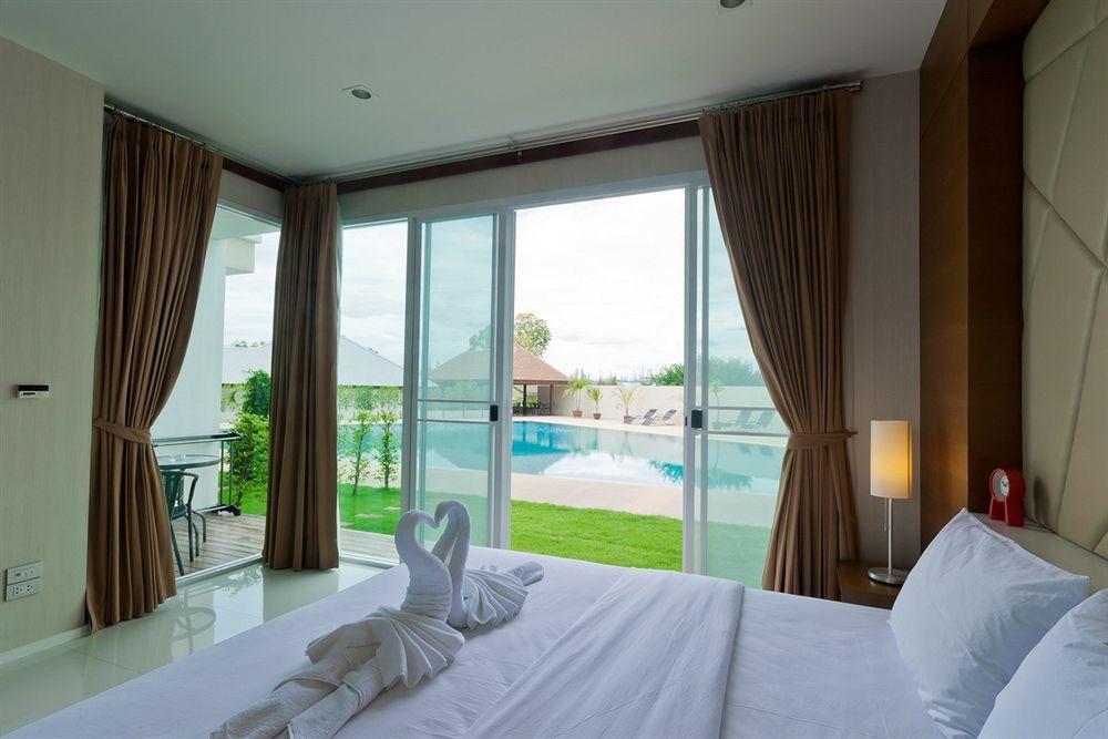 Tai-Pan Resort And Condominium Hua Hin Exterior photo