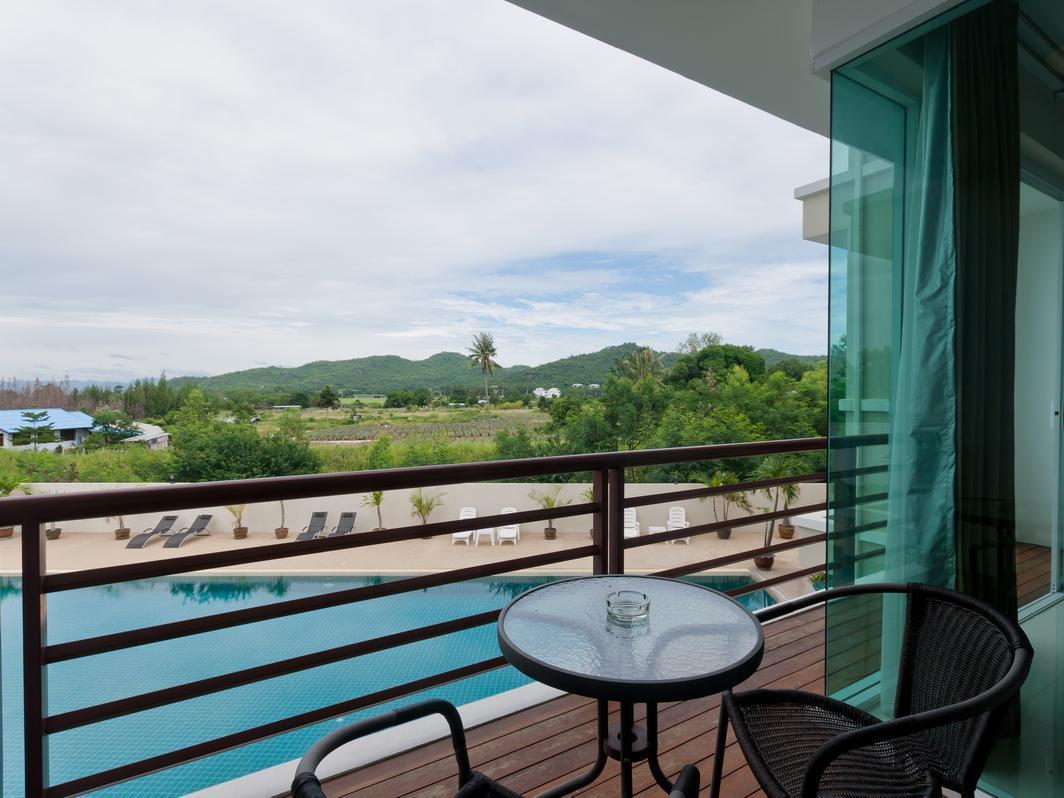 Tai-Pan Resort And Condominium Hua Hin Exterior photo